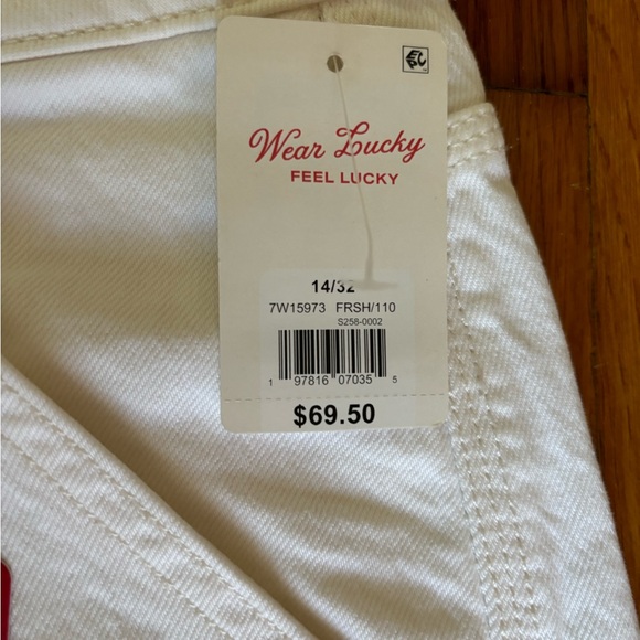 Lucky Brand Loose Bermuda shorts. - Picture 4 of 7